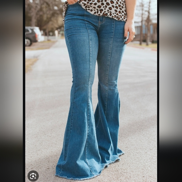 Judy Blue Denim - Judy Blues Super Flare high rise jeans size 30